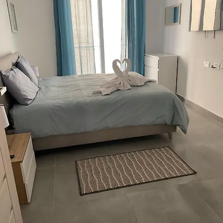 Hanini * Sliema